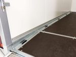 Vezeko Koffer-Absenkanhänger Höhe 210 cm 2,7t, weiß – Image 6