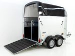 Humbaur Pferdeanhänger Xanthos 2400, schwarz, Sattelkammer – Image 3